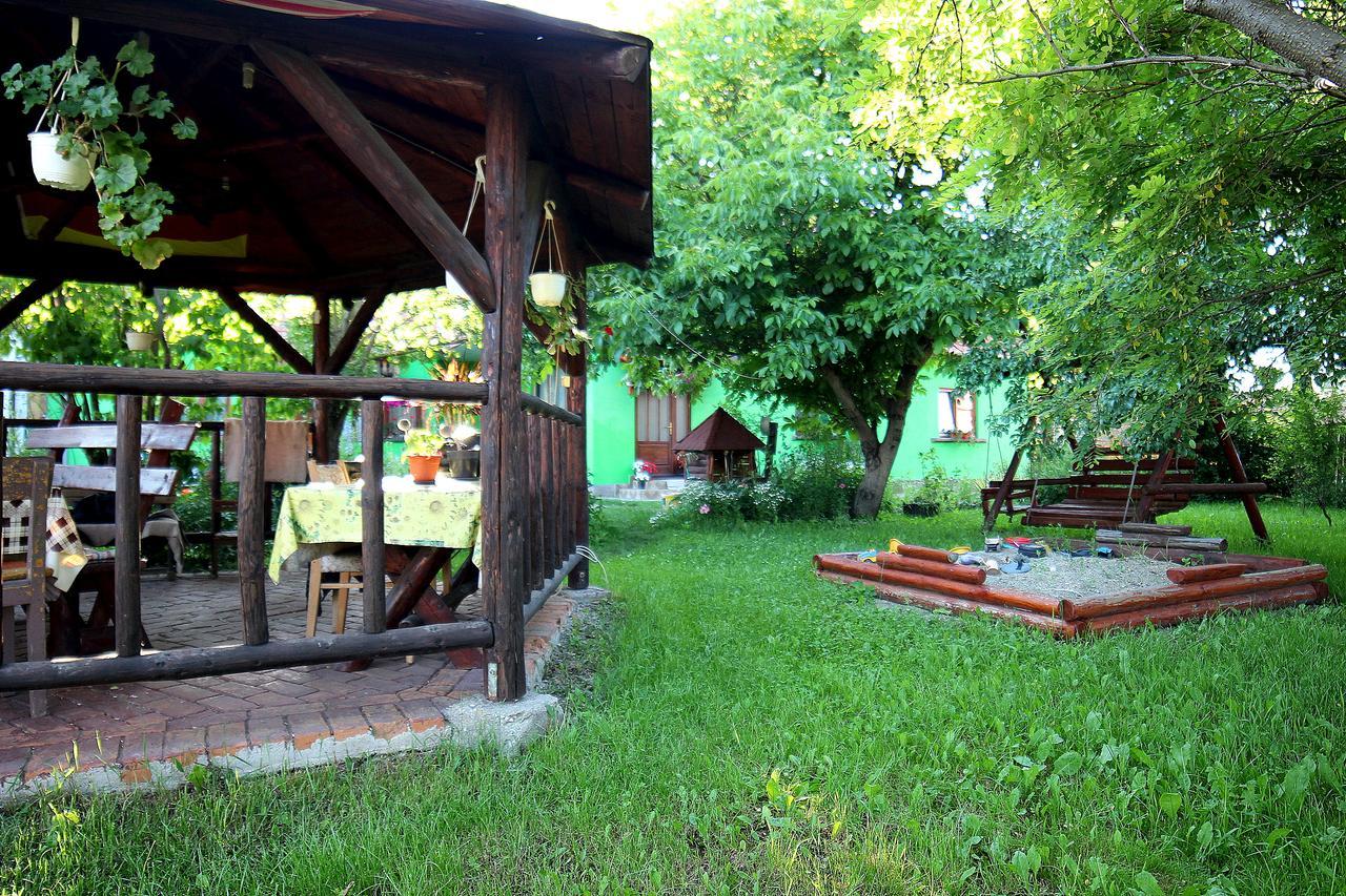 Csergo Ildiko Vendeghaz Hotel Lăzarea Екстериор снимка