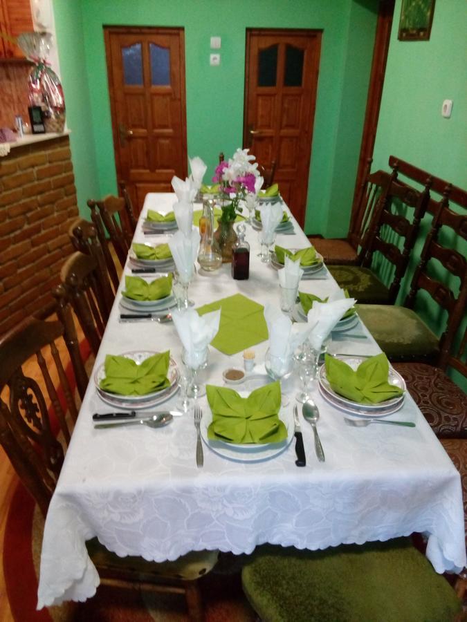 Csergo Ildiko Vendeghaz Hotel Lăzarea Екстериор снимка