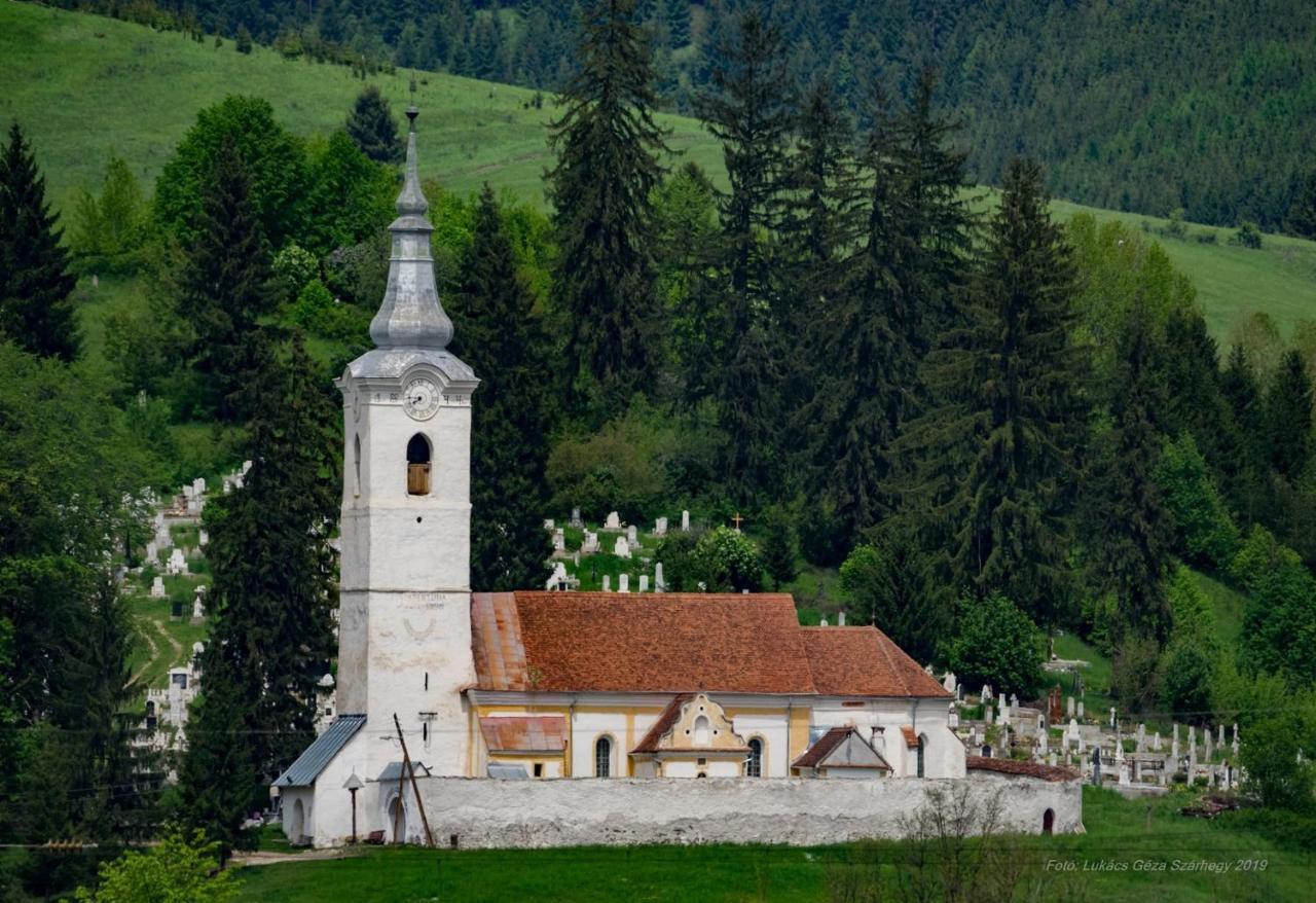 Csergo Ildiko Vendeghaz Hotel Lăzarea Екстериор снимка