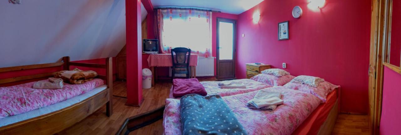 Csergo Ildiko Vendeghaz Hotel Lăzarea Екстериор снимка