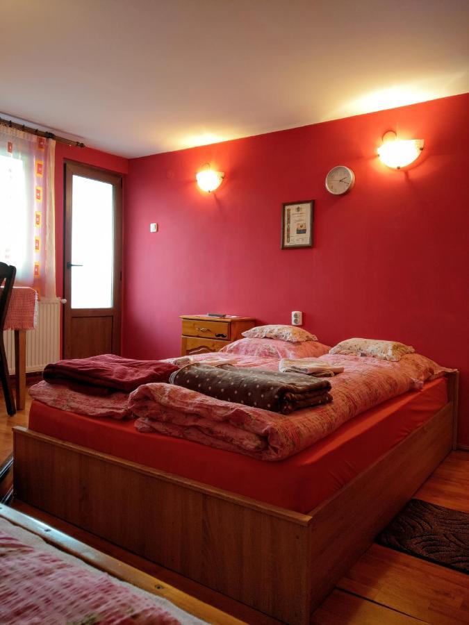 Csergo Ildiko Vendeghaz Hotel Lăzarea Екстериор снимка